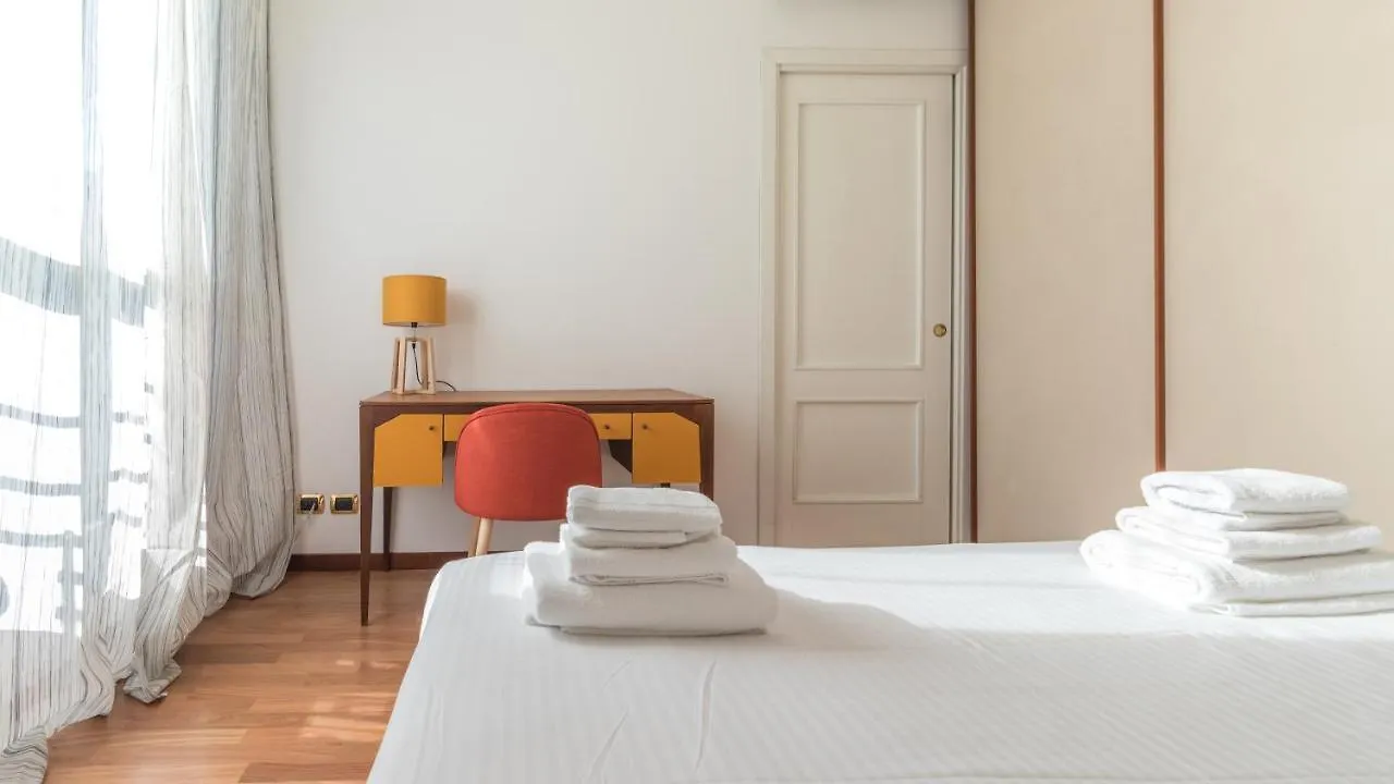 Italianway-Pontaccio Apartamento Milão