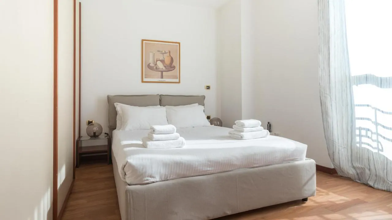 Italianway-Pontaccio Apartamento Milão